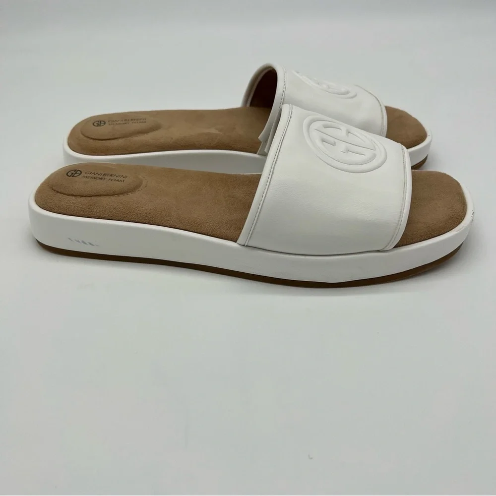Giani Bernini White and Brown Slide Sandals